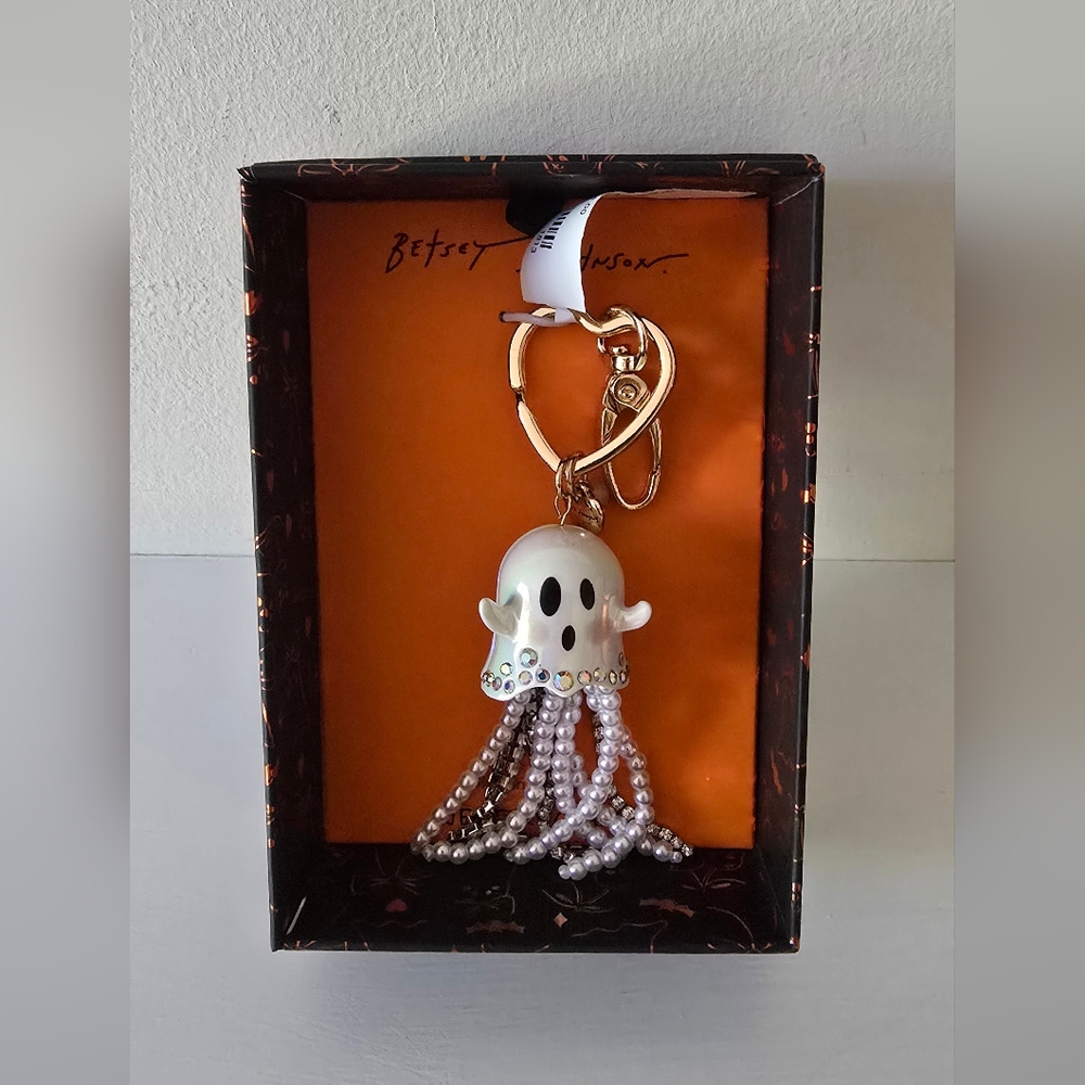 Betsey Johnson Ghost Pearl Beaded Keychain NWT in Box